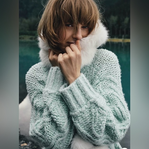 Anthropologie Chunky Knit Fisherman Sweater Light Green NWT - Picture 7 of 11